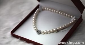 Finding My Calm: How to Choose and Style Amethyst Bracelets - Featured crystal bracelet jewelry image