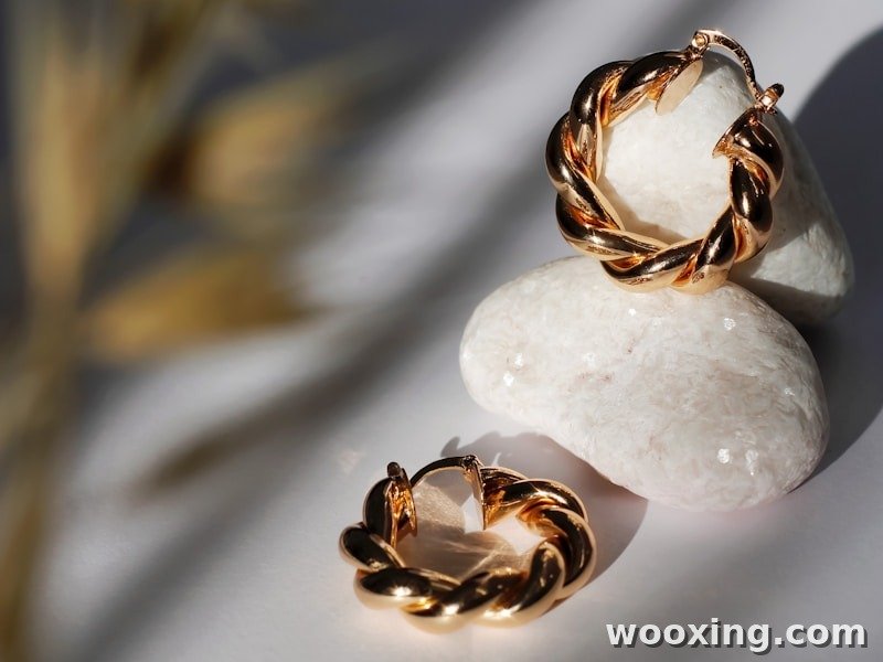 Finding My Calm: How to Choose and Style Amethyst Bracelets - Crystal bracelet image 2 Finding My Calm: How to Choose and Style Amethyst Bracelets - Crystal bracelet image 2